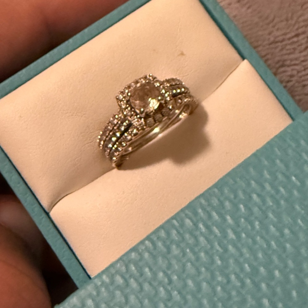 14k WhiteGold Multi-Band Ring w/NATURAL PEACH SAPPHIRE and Diamond Accents